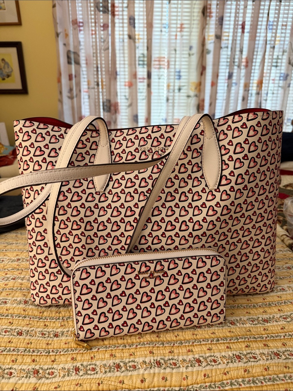 Kate Spade hearts wallet and tote set